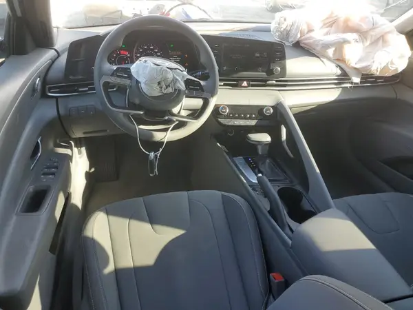 5NPLM4AG3NH074804 2022 HYUNDAI ELANTRA - Image 8