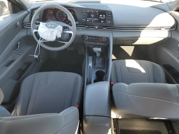 5NPLM4AG3NH077864 2022 HYUNDAI ELANTRA - Image 8