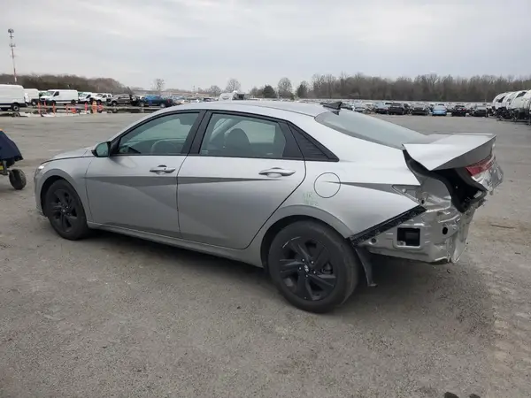 5NPLM4AG3NH078755 2022 HYUNDAI ELANTRA - Image 2
