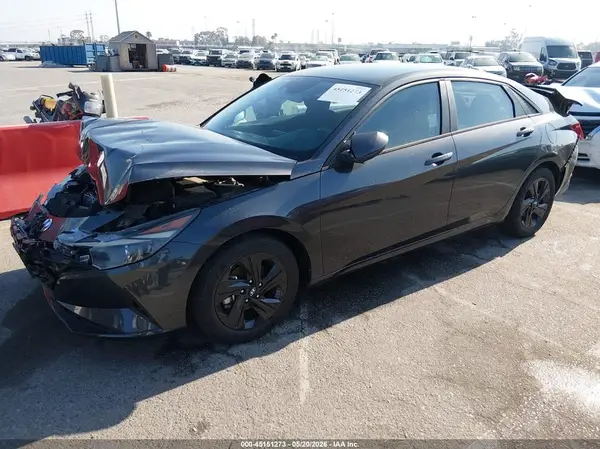 5NPLM4AG3NH079694 2022 HYUNDAI ELANTRA - Image 2