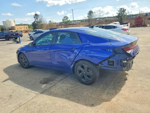 5NPLM4AG3NH081882 2022 HYUNDAI ELANTRA - Image 2