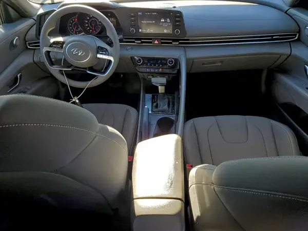 5NPLM4AG3NH083387 2022 HYUNDAI ELANTRA - Image 8
