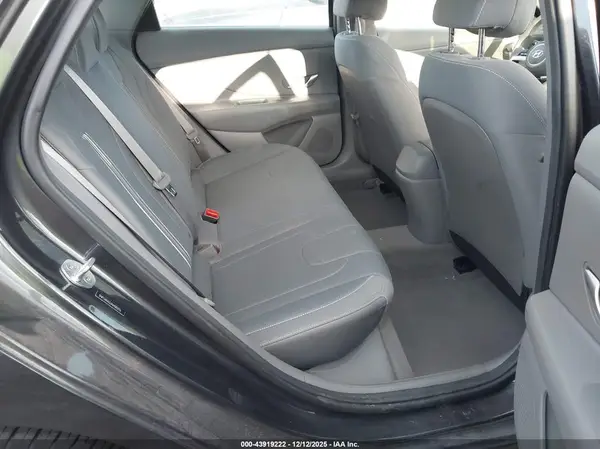 5NPLM4AG3NH083776 2022 HYUNDAI ELANTRA - Image 8