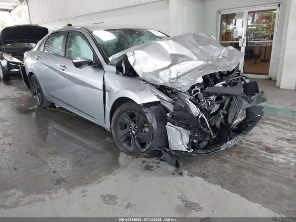 5NPLM4AG3PH087166 2023 HYUNDAI ELANTRA - Image 1