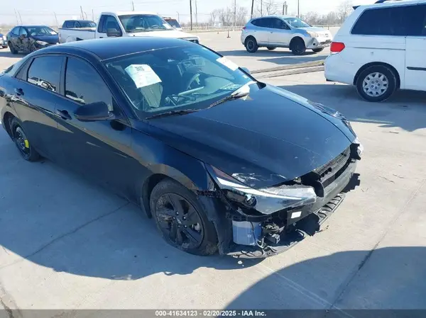 5NPLM4AG3PH093999 2023 HYUNDAI ELANTRA - Image 1