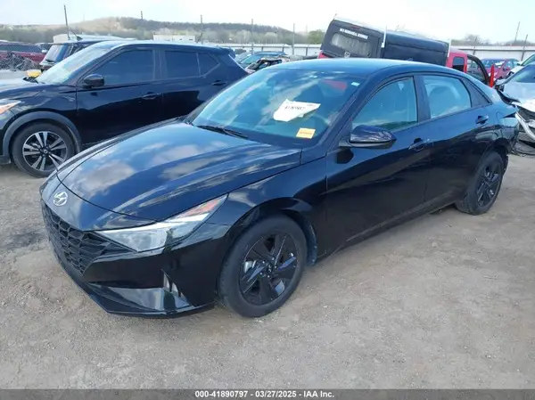 5NPLM4AG3PH095929 2023 HYUNDAI ELANTRA - Image 2