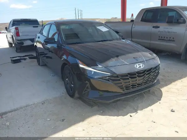 5NPLM4AG3PH103012 2023 HYUNDAI ELANTRA - Image 1
