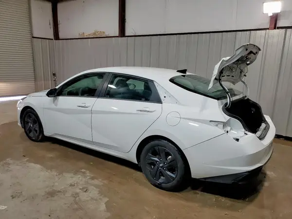 5NPLM4AG3PH103821 2023 HYUNDAI ELANTRA - Image 2