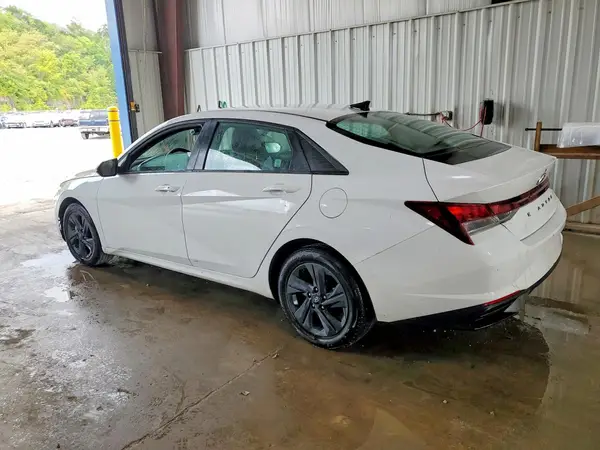 5NPLM4AG3PH103849 2023 HYUNDAI ELANTRA - Image 2