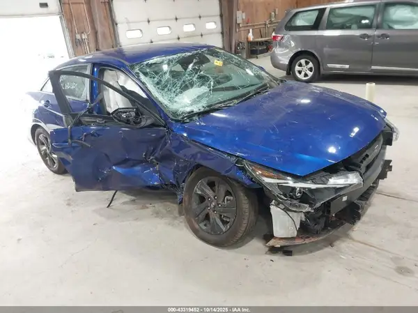 5NPLM4AG3PH106685 2023 HYUNDAI ELANTRA - Image 1