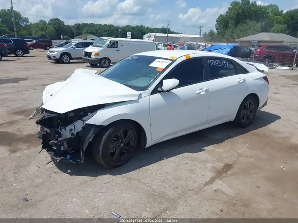 5NPLM4AG3PH109084 2023 HYUNDAI ELANTRA - Image 2