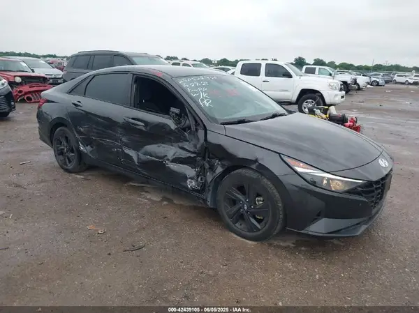 5NPLM4AG3PH112907 2023 HYUNDAI ELANTRA - Image 1