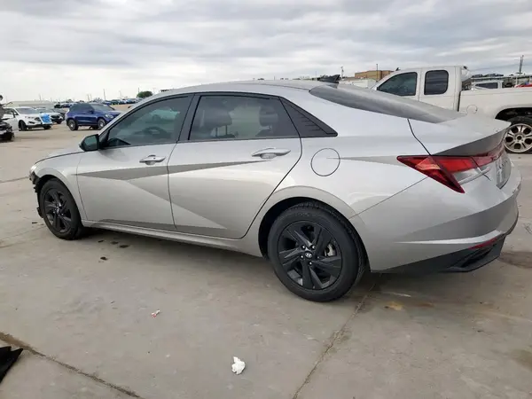 5NPLM4AG3PH114303 2023 HYUNDAI ELANTRA - Image 2