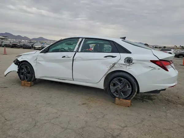 5NPLM4AG4MH000757 2021 HYUNDAI ELANTRA - Image 2