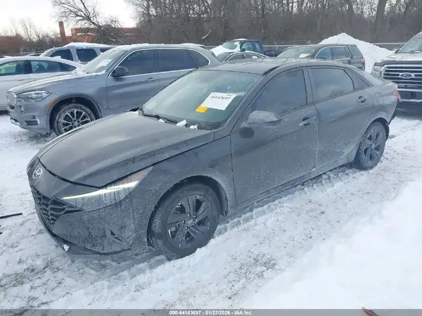 5NPLM4AG4MH008597 2021 HYUNDAI ELANTRA - Image 2