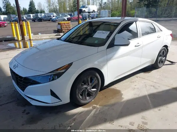 5NPLM4AG4MH011970 2021 HYUNDAI ELANTRA - Image 2