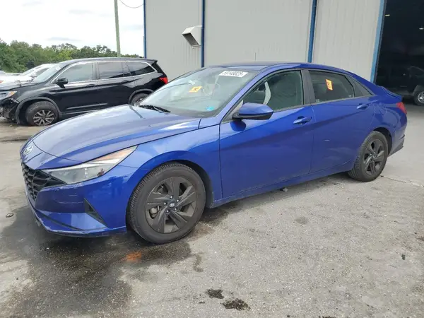 5NPLM4AG4MH024556 2021 HYUNDAI ELANTRA - Image 1