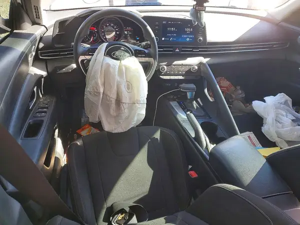 5NPLM4AG4MH031670 2021 HYUNDAI ELANTRA - Image 8