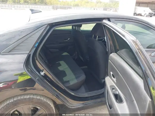 5NPLM4AG4MH034469 2021 HYUNDAI ELANTRA - Image 8
