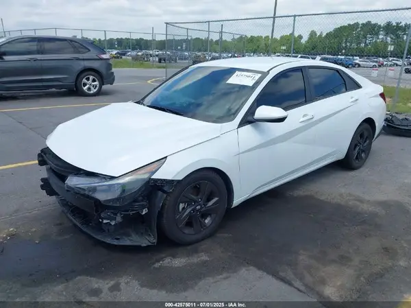 5NPLM4AG4MH035475 2021 HYUNDAI ELANTRA - Image 2