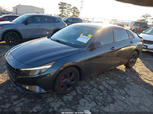 5NPLM4AG4MH046394 2021 HYUNDAI ELANTRA - Image 2