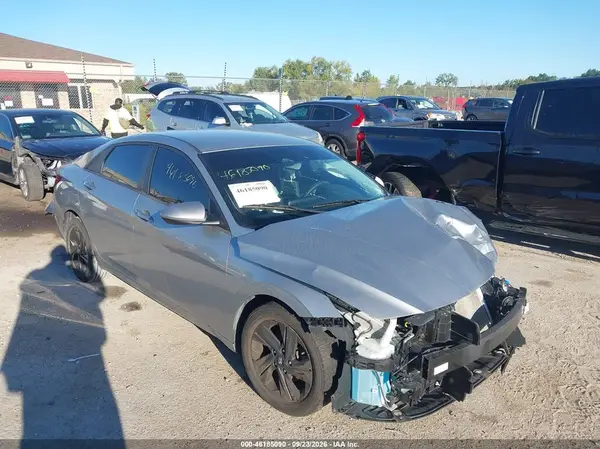 5NPLM4AG4MH051675 2021 HYUNDAI ELANTRA - Image 1