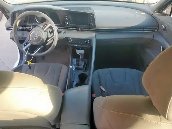 5NPLM4AG4MH051885 2021 HYUNDAI ELANTRA - Image 8