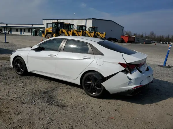 5NPLM4AG4NH053217 2022 HYUNDAI ELANTRA - Image 2