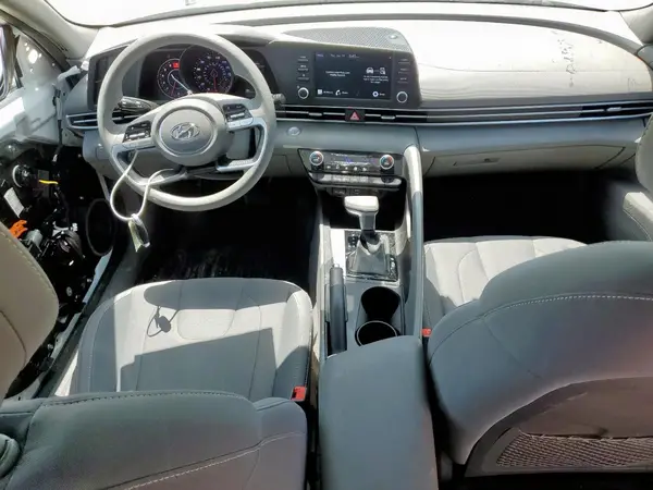 5NPLM4AG4NH057543 2022 HYUNDAI ELANTRA - Image 8