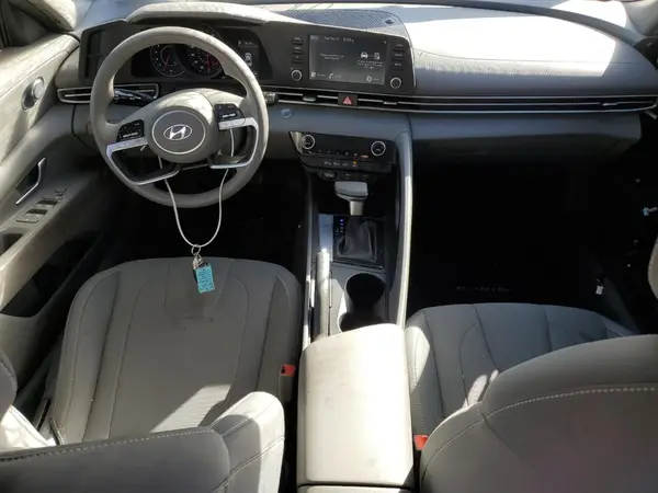 5NPLM4AG4NH057798 2022 HYUNDAI ELANTRA - Image 8