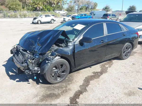 5NPLM4AG4NH059633 2022 HYUNDAI ELANTRA - Image 2