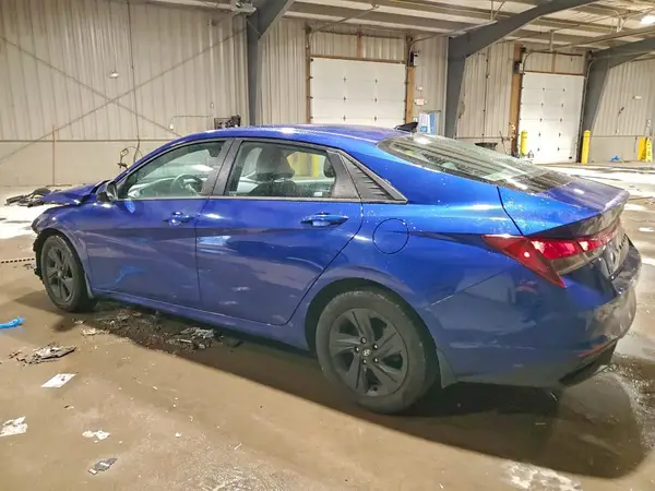 5NPLM4AG4NH060653 2022 HYUNDAI ELANTRA - Image 2