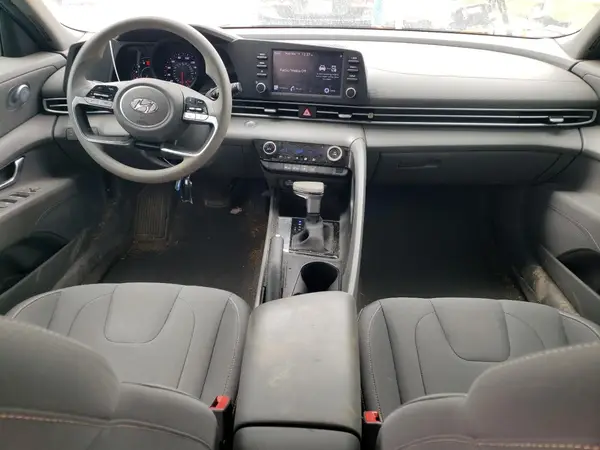 5NPLM4AG4NH061429 2022 HYUNDAI ELANTRA - Image 8