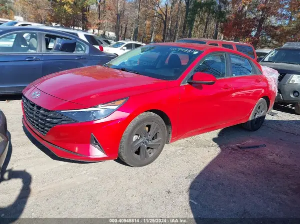 5NPLM4AG4NH063942 2022 HYUNDAI ELANTRA - Image 2
