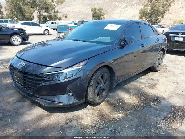 5NPLM4AG4NH065741 2022 HYUNDAI ELANTRA - Image 2