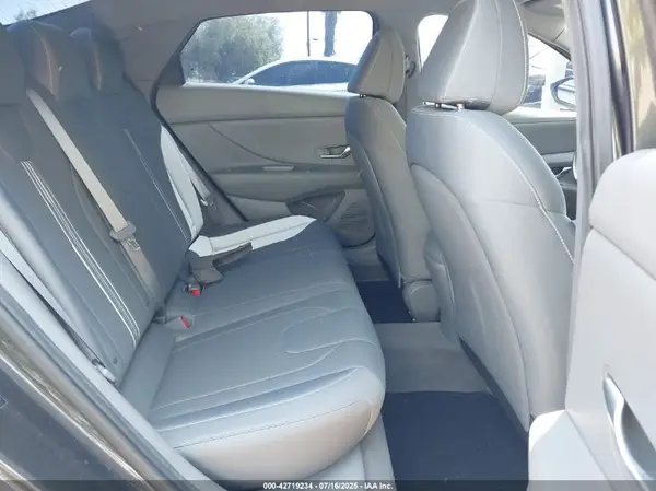 5NPLM4AG4NH065741 2022 HYUNDAI ELANTRA - Image 8