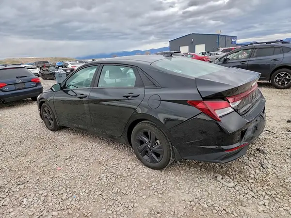 5NPLM4AG4NH065903 2022 HYUNDAI ELANTRA - Image 2