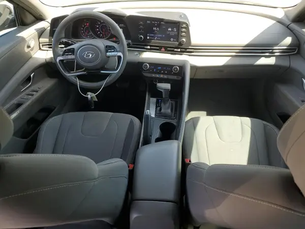 5NPLM4AG4NH070759 2022 HYUNDAI ELANTRA - Image 8