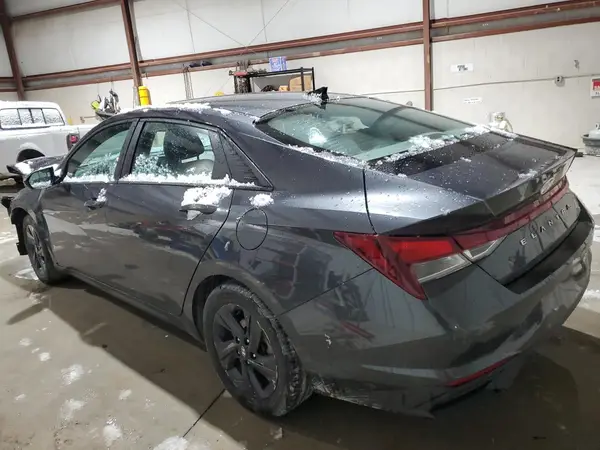 5NPLM4AG4NH070955 2022 HYUNDAI ELANTRA - Image 2