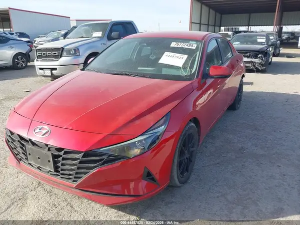 5NPLM4AG4NH076545 2022 HYUNDAI ELANTRA - Image 2