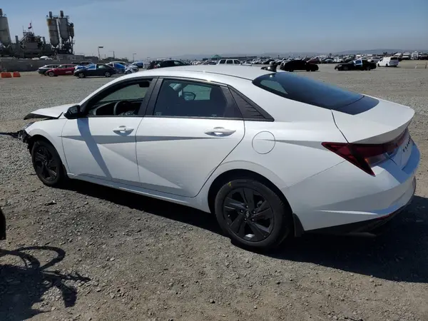 5NPLM4AG4NH080689 2022 HYUNDAI ELANTRA - Image 2