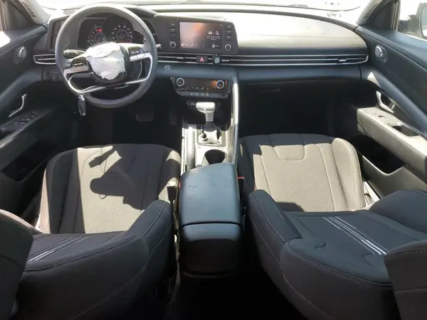 5NPLM4AG4NH080689 2022 HYUNDAI ELANTRA - Image 8