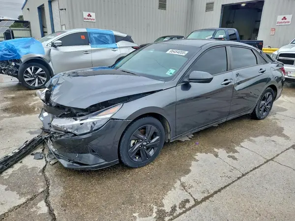 5NPLM4AG4NH082748 2022 HYUNDAI ELANTRA - Image 1
