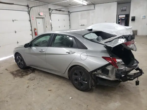 5NPLM4AG4NH085259 2022 HYUNDAI ELANTRA - Image 2