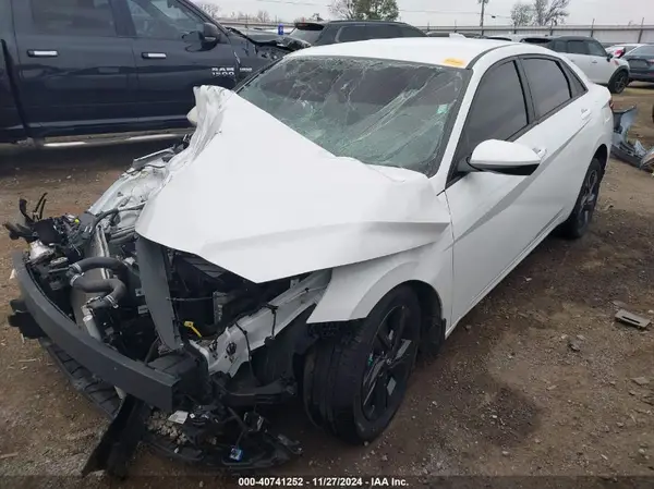 5NPLM4AG4PH088648 2023 HYUNDAI ELANTRA - Image 2
