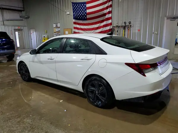 5NPLM4AG4PH103861 2023 HYUNDAI ELANTRA - Image 2