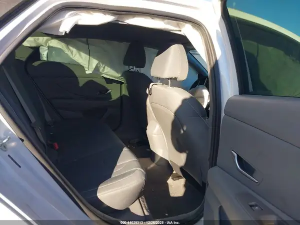 5NPLM4AG4PH104153 2023 HYUNDAI ELANTRA - Image 8