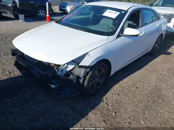 5NPLM4AG4PH104394 2023 HYUNDAI ELANTRA - Image 2
