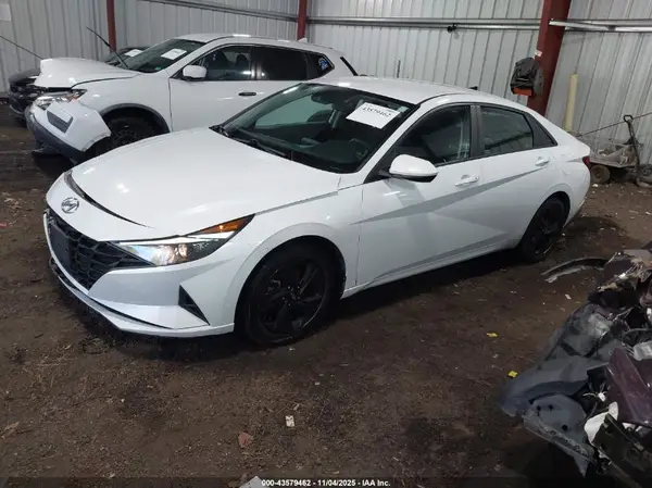 5NPLM4AG5MH001674 2021 HYUNDAI ELANTRA - Image 2