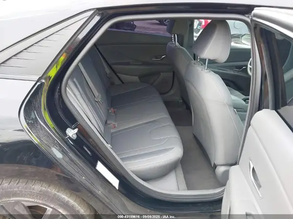 5NPLM4AG5MH002095 2021 HYUNDAI ELANTRA - Image 8